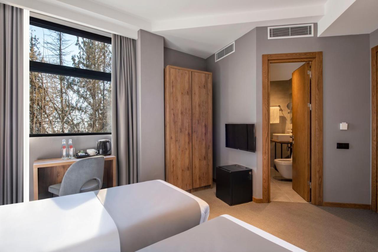 Barnovi Boutique Hotel Tbilisi Bagian luar foto