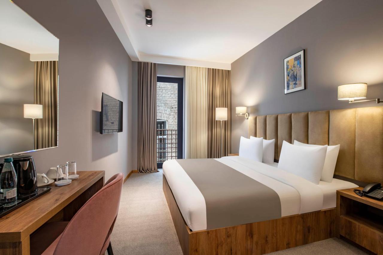 Barnovi Boutique Hotel Tbilisi Bagian luar foto