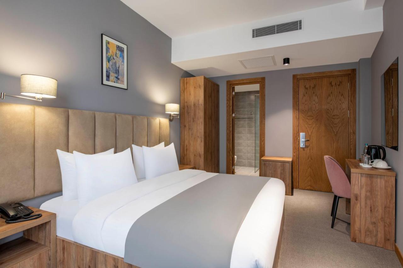 Barnovi Boutique Hotel Tbilisi Bagian luar foto